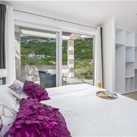 Luxury 5 Bedroom Beachfront Villa near Dubrovnik, Sleeps 11-12